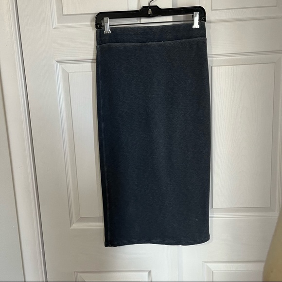 JAMES PERSE CLASSIC FLEECE SKIRT IN VINTAGE BLUE - Picture 5 of 8